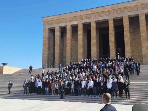 Chp, Kuruluşunun 99’uncu Kuruluş Yıldönümünde Anıtkabir’de