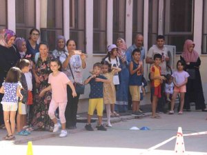Okula Yeni Başlayan Çocuklarda ’Okul Fobisi’ne Dikkat