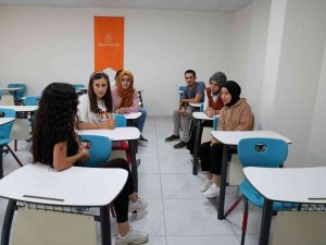 Diyarbakır’da 800 Öğrenci Akademi Lise İle Üniversiteli Oldu