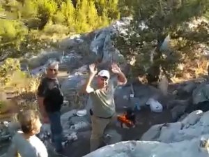 Çay Demleyerek Kazı Yapmışlar