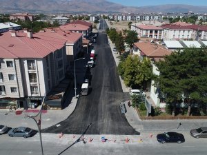 Yol Yenileme Çalışmaları Devam Ediyor