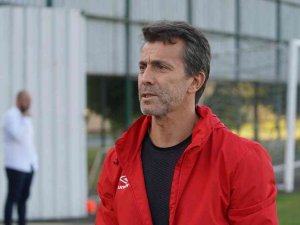 Bülent Korkmaz: "Evimizde İnşallah Taraftarımızın Özlediği Galibiyeti Yaşatırız"