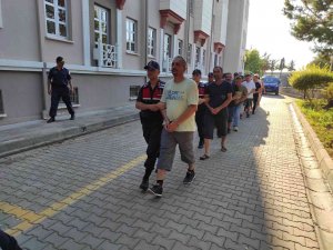 Yunanistan’a Kaçmaya Çalışan 14 Fetö Üyesi Ve 1 Organizatör Tutuklandı