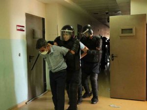 Geri Gönderme Merkezinde Müdahale Tatbikatı Gerçeğini Aratmadı