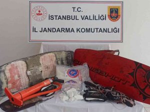 Sörf Tahtasından 4 Kilo Uyuşturucu Çıktı