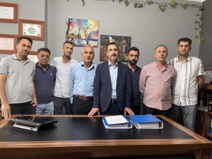 Derecik Umurlu Sınır Kapısının Açılması İçin 10 Bin İmza Toplandı