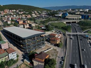 Dilovası Katlı Otopark Ve Kapalı Pazar Yeri Hizmete Girmek İçin Gün Sayıyor