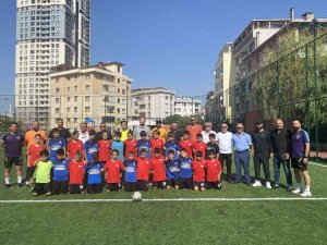 Kartal Belediyesi’nden Futbolun Efsane İsmi Metin Oktay’a Vefa Turnuvası