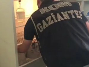 Su Şişesinde Kaçak İçki Ticaretine Polis Darbesi