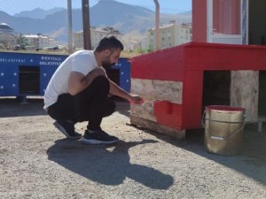 İ̇pekyolu Belediyesi Sokak Hayvanlarına Kulübe Tasarlıyor