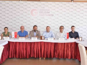 Turhan: "Erkeklerin 8’de 1’i, Kadınların 11’de 1’i Kanserden Ölüyor"