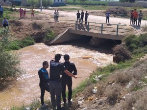 Şanlıurfa’da 4 Yaşındaki Kayıp Çocuğu Arama Çalışmaları Sürüyor