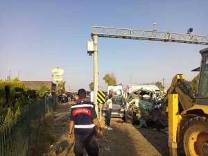 Hatalı Sollama Faciaya Neden Oldu: 2 Ölü, 3 Yaralı