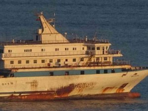 Yunan Unsurlar Tarafından Ateş Açılan Gemi Gündüz Görüntülendi