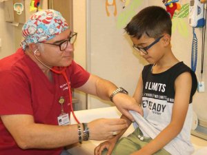 Çocuk Sağlığı Uzmanı Uyardı: Okulların Açılması Ve Mevsim Geçişleriyle Çocuk Hastalıkları İçin Eylül Kritik Ay