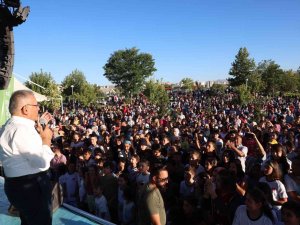 Başkan Büyükkılıç, Binlerce Genç Ve Ailesinin Coşkusuna Ortak Oldu