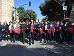 100 Yıl Sonra Aynı Coşkuyla