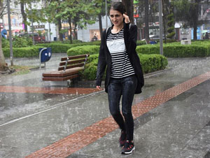 Orta ve Doğu Karadeniz Kıyılarında Kuvvetli Sağanak Yağışlara Dikkat!