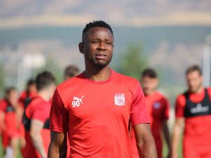 Sivasspor’da Leke James Şoku! 8 Hafta Yok