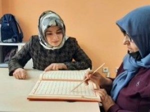 Vatandaş Talep Etti Bağlar Belediyesi Kurs Sayısını Artırdı