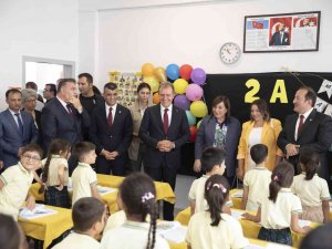 Seçer: "Temel Prensibimiz Mersin’i Bir Öğrenci Kenti Yapmak"