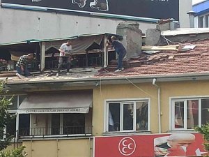 Yürekleri Ağza Getiren Çatı Tamiri
