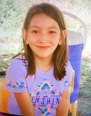 7 Yaşındaki Kız Çocuğu Merdivenden Düşerek Öldü