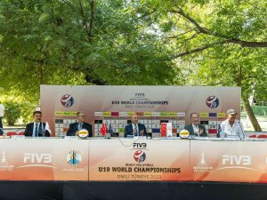 İ̇zmir U19 Dünya Plaj Voleybolu Şampiyonası’na Ev Sahipliği Yapmaya Hazırlanıyor