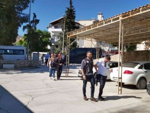 6 İldeki Dolandırıcılık Operasyonunda Gözaltına Alınan 10 Kişi Tutuklandı