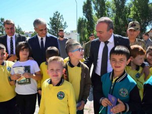 Ardahan’da 16 Bin 921 Öğrenci Dersbaşı Yaptı