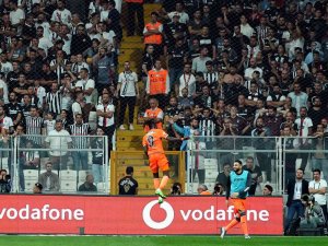 Spor Toto Süper Lig: Beşiktaş: 0 - Başakşehir: 1 (Maç Sonucu)