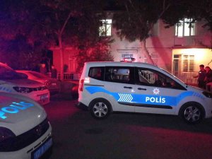 Komşusunu "Neden Gürültü Yapıyorsun" Diyerek Bıçakladı