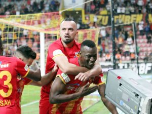 Mame Baba Thiam Suskunluğunu Bozdu