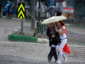 Bayburt Ve Erzincan İçin Kuvvetli Yağış Uyarısı