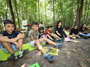 Çocuklar Doğada Eğlendi