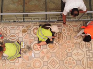 Bin 500 Yıl Öncesine Ait, Antik Kentin Mozaikle Süslü Hamamı Restore Edildi