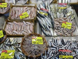 Balık Tezgahlarının Ateşi Düştü