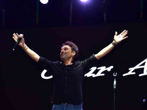 Kırkağaç Kurtuluşunu Uğur Aslan İle Kutladı