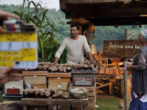 Türk Telekom’un Kenan İ̇mirzalıoğlu’yla Çektiği Yeni Reklam Yayınlandı