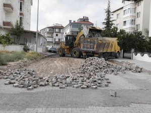 Güzelyurt Mahallesi’nde Altyapı Yenileme Çalışması Başladı