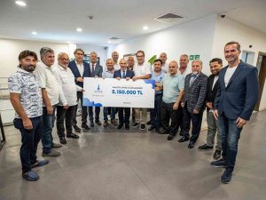 İ̇zmir Büyükşehir Belediyesinden Amatör Kulüplere 5 Milyon 150 Bin Liralık Destek