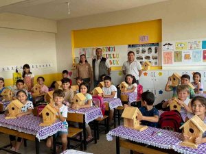 Orman Zarlılarıyla Mücadele İçin Öğrencilere Kuş Yuvası Dağıtıldı