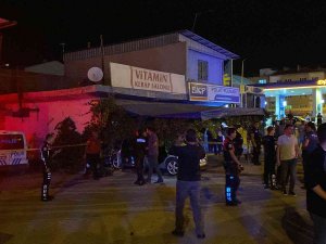 Polisin Dur İhtarına Uymayan Otomobil Minibüse Çarptı:3 Yaralı