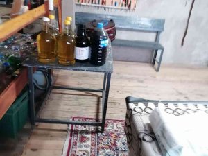 Evinde Sahte İçki Üreten Şahıs Yakalandı