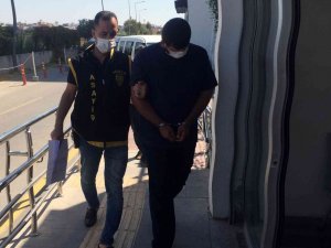 Fetö Tehdidiyle Bir Kadının Altınlarını Alan Zanlılar Tutuklandı