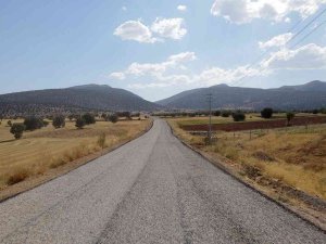 Konya Büyükşehir Akören’de Mahalle Yolu Standardını Yükseltiyor