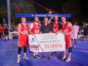 Bandırma’da Sokak Basketbolu Heyecanı
