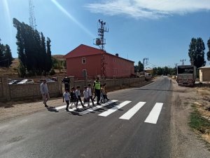 Jandarmadan Yaya Geçidi Yer İşaretlemesi
