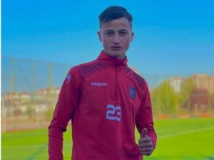Uşaksporlu Genç Futbolcunun Hayata Tutunma Çabaları Devam Ediyor