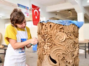 Yabancı Sanatçılar Sempozyumu Değerlendirdi